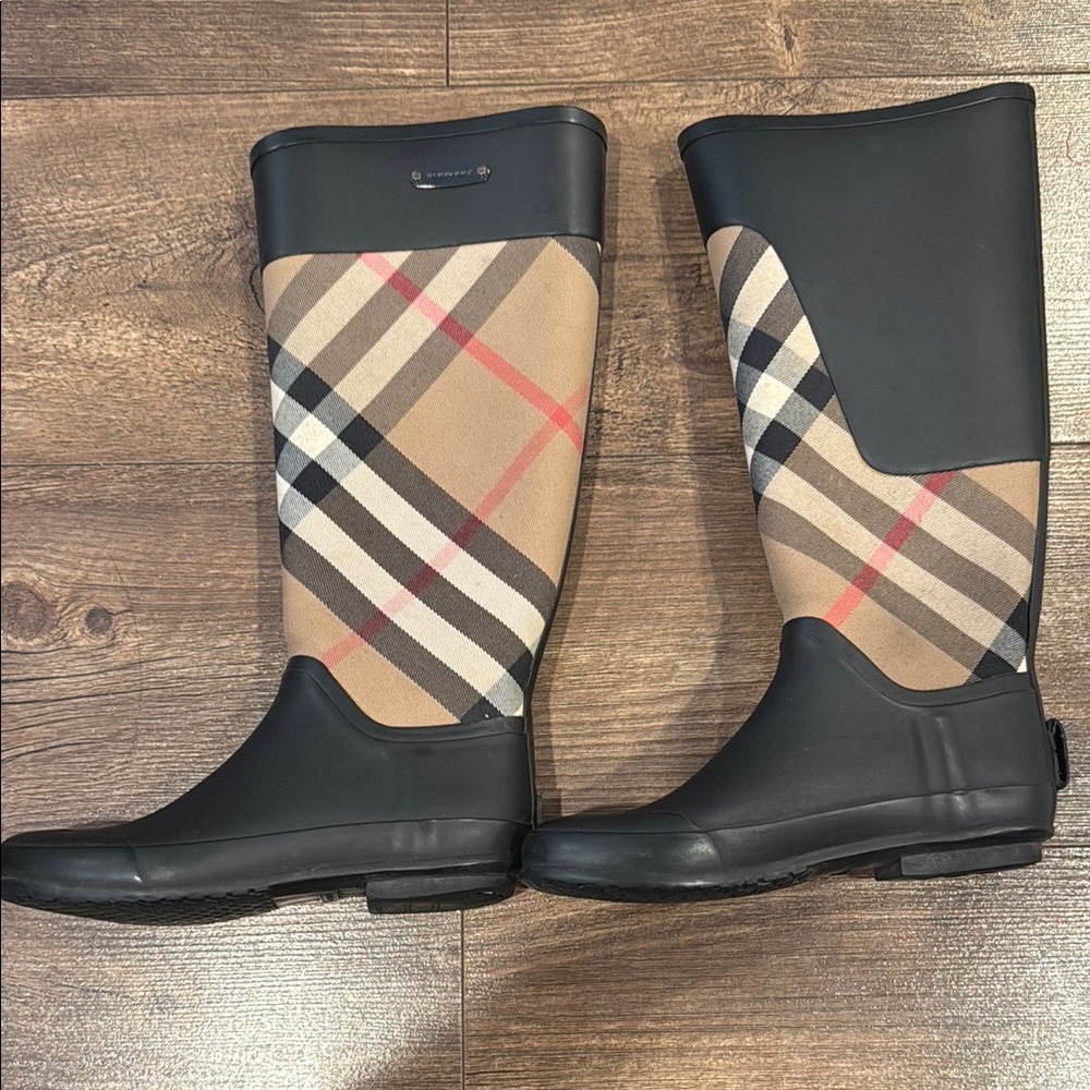 Burberry Checkered Waterproof Boots